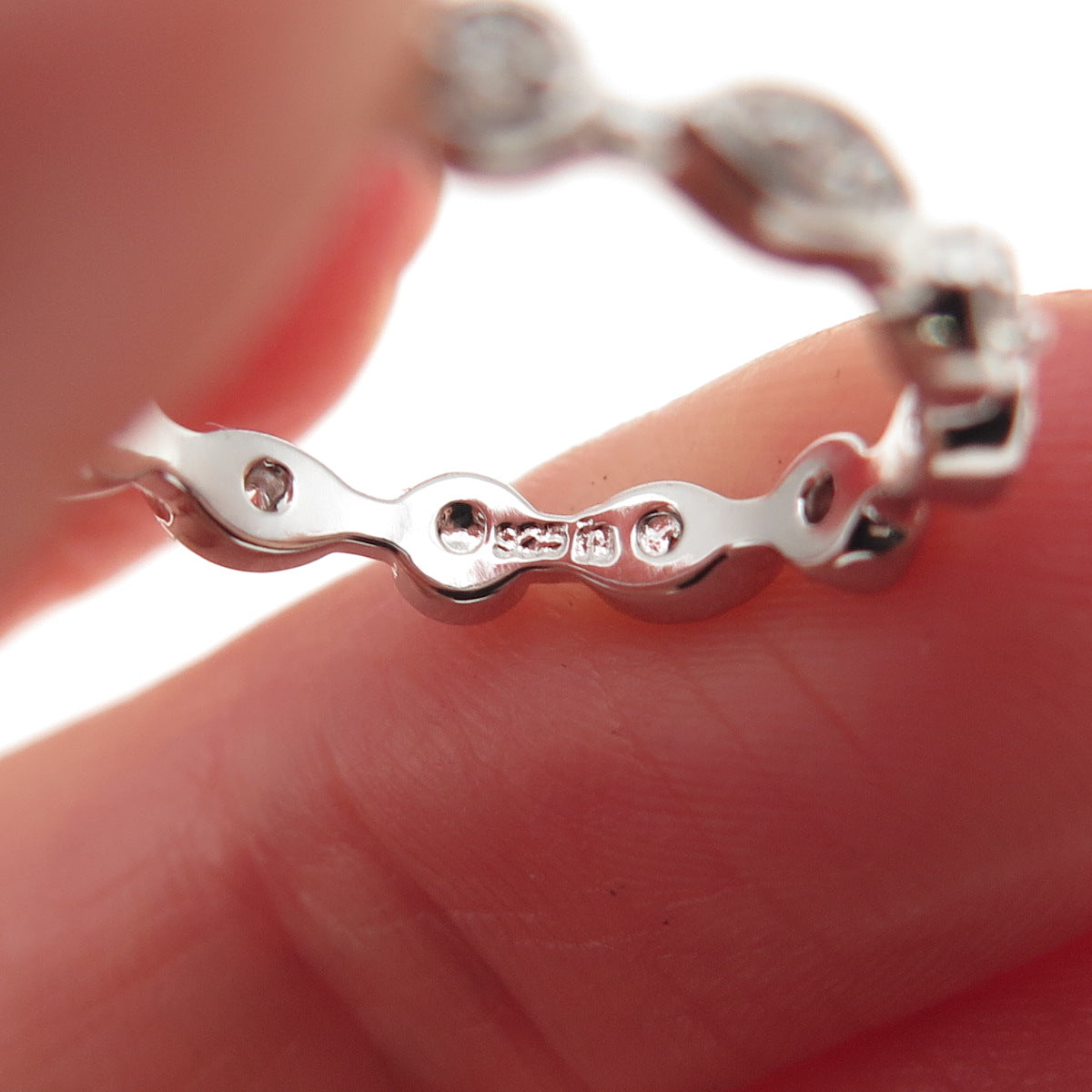 925 Sterling Silver Round-Cut C Z All Around Band Ring Size 6