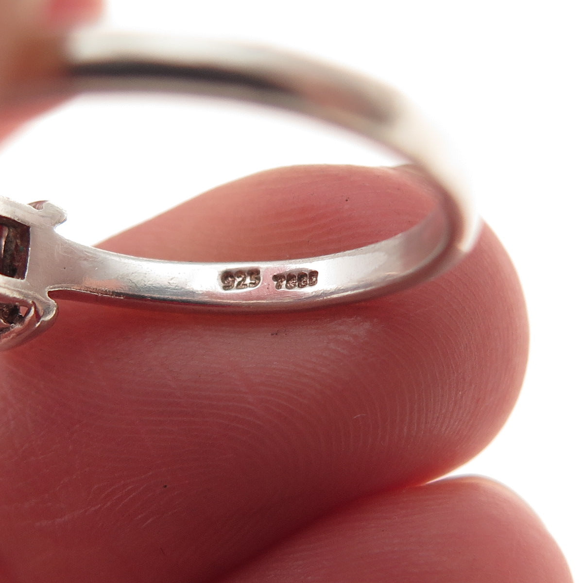 925 Sterling Silver Vintage Real Princess-Cut Red Garnet Ring Size 7.25