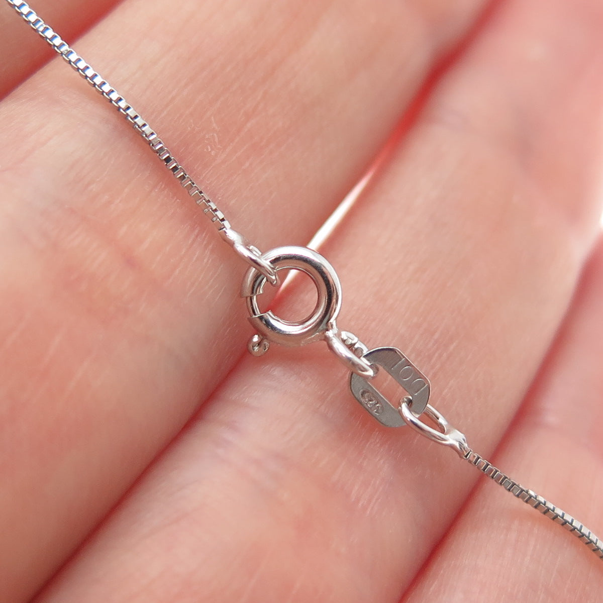 925 Sterling Silver Round-Cut C Z Letter L Initial Box Chain Necklace 18"