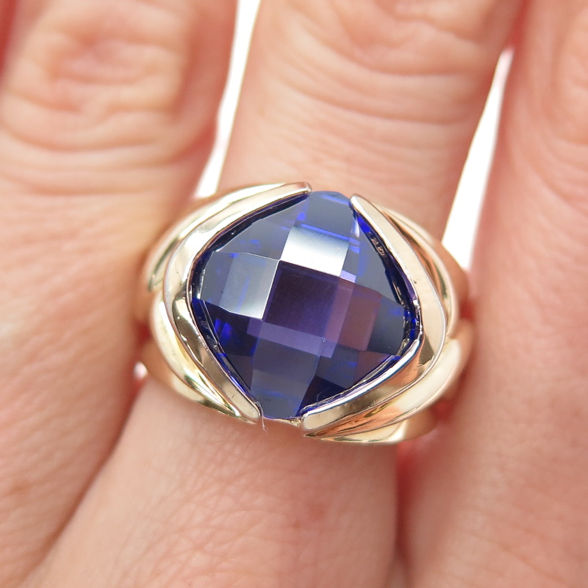 ROSS SIMONS 925 Sterling Silver Gold Plated Cushion-Cut Purple C Z Ring Size 8.5