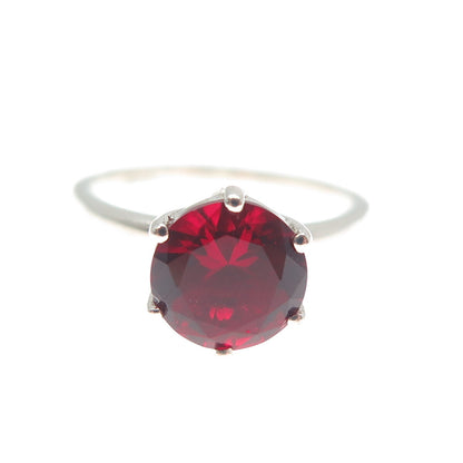 DAZZLERS 925 Sterling Silver Round-Cut Nano Red Garnet Ring Size 6.25