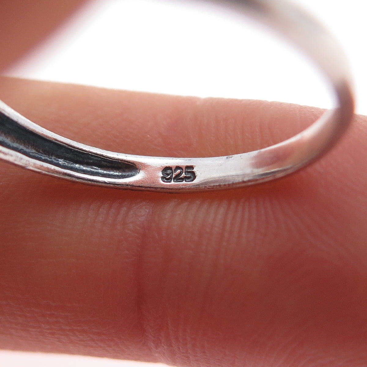 925 Sterling Silver Vintage Round-Cut C Z Engagement Ring Size 8