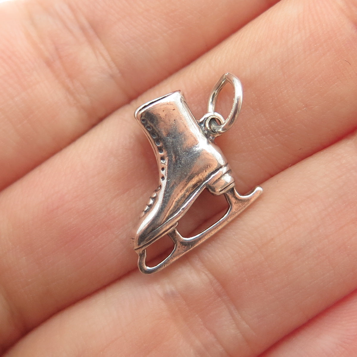 925 Sterling Silver Antique Art Deco Ice Skating Shoe Minimalist Charm Pendant