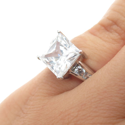 925 Sterling Silver Princess & Round-Cut C Z Engagement Ring Size 5.25