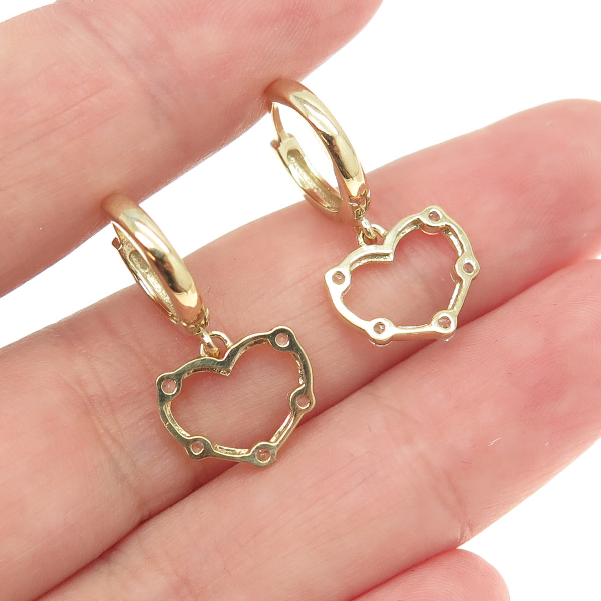 925 Sterling Silver Gold Plated Round-Cut Shaped C Z Heart Dangling Earrings