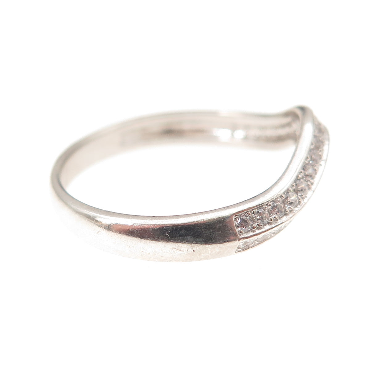 Jeulia 925 Sterling Silver Round-Cut C Z Wavy Ring Size 8