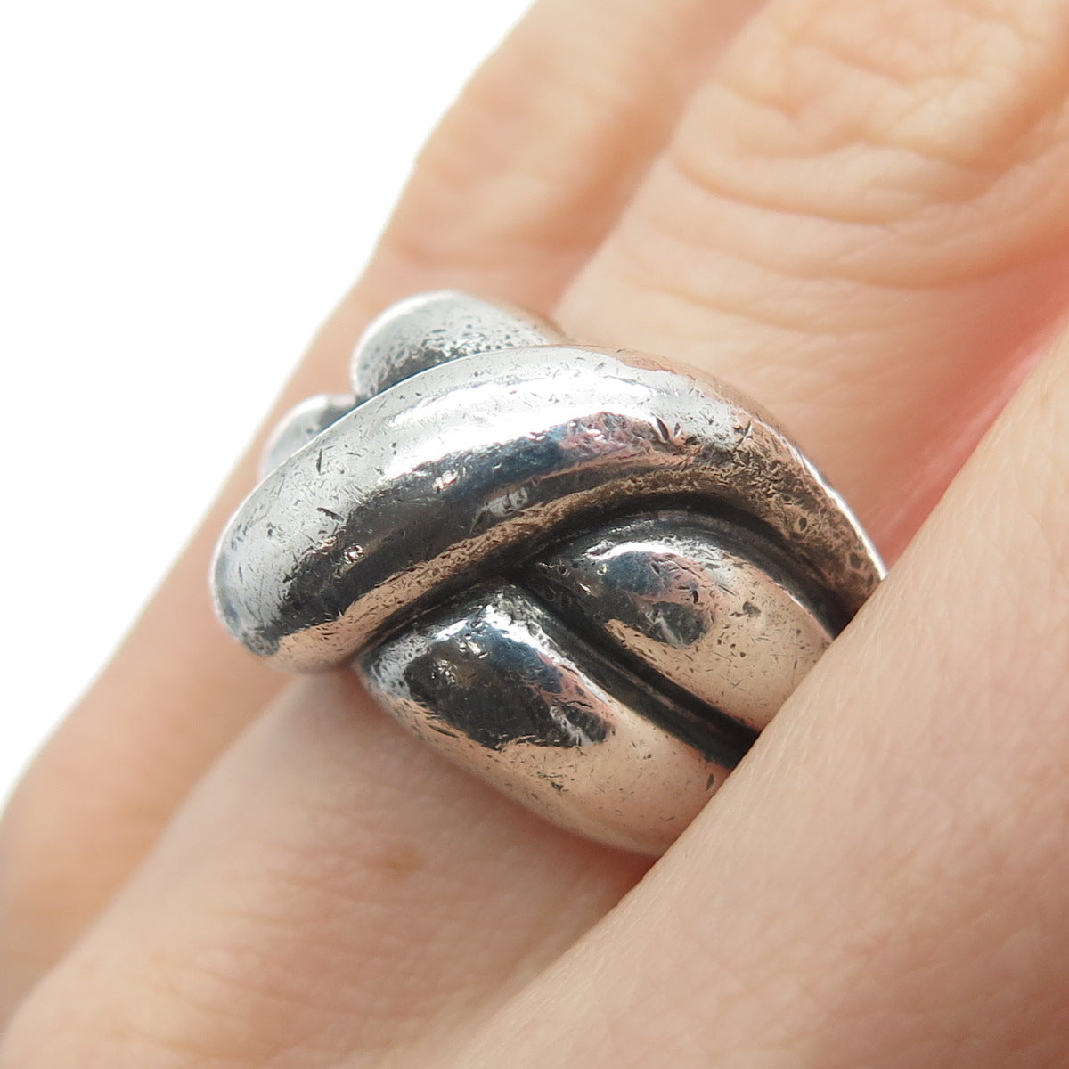 925 Sterling Silver Vintage Modernist Crisscrossed Oxidized Ring Size 6