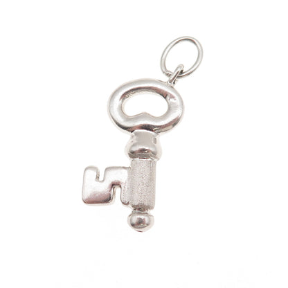 Artlinea 925 Sterling Silver Vintage Key Charm Pendant