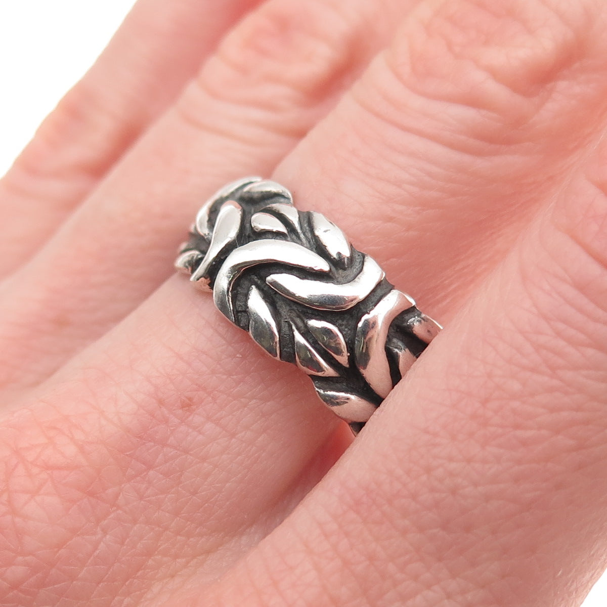 925 Sterling Silver Vintage Byzantine Oxidized Band Ring Size 11.75