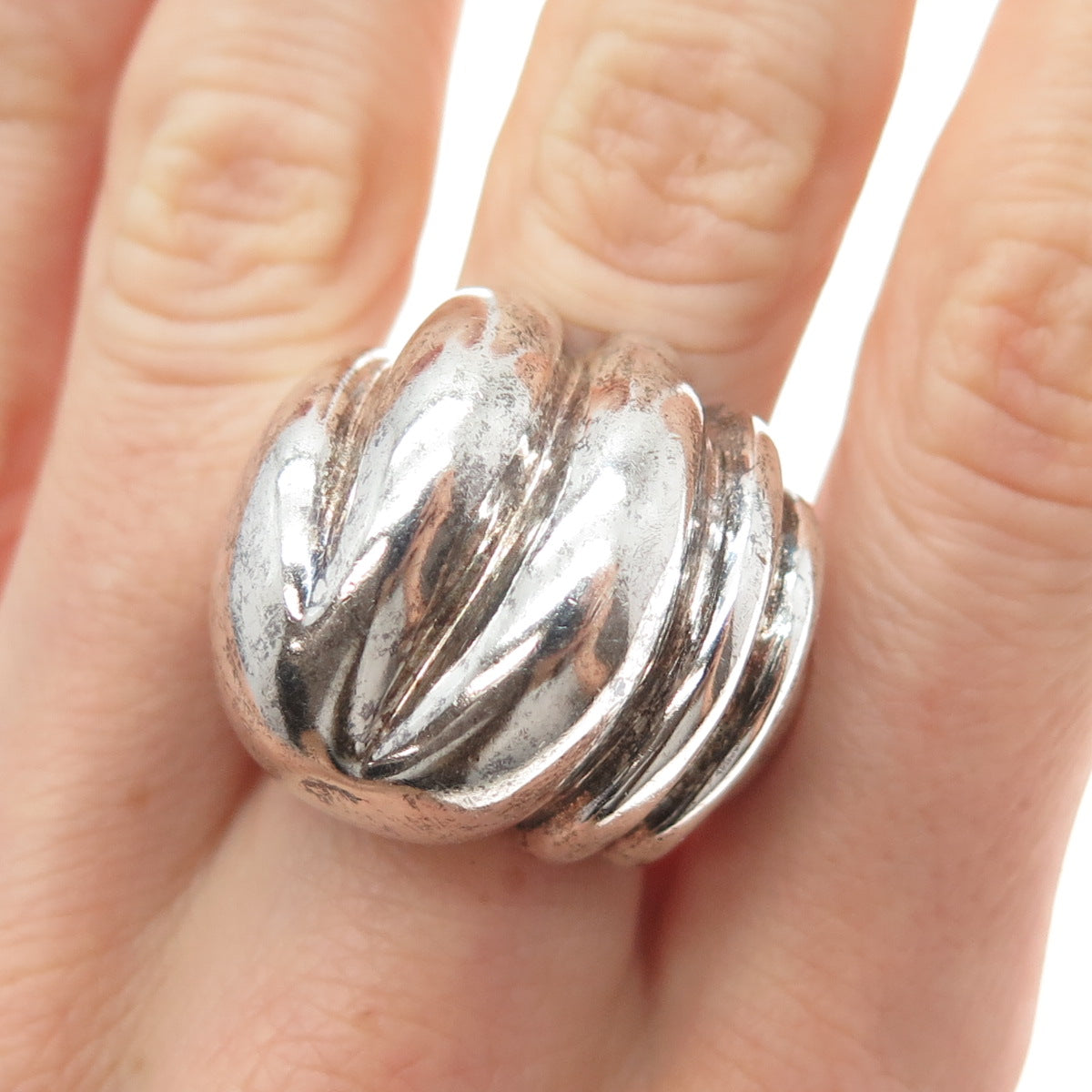925 Sterling Silver Vintage Modernist Ribbed Dome Oxidized Ring Size 8.5