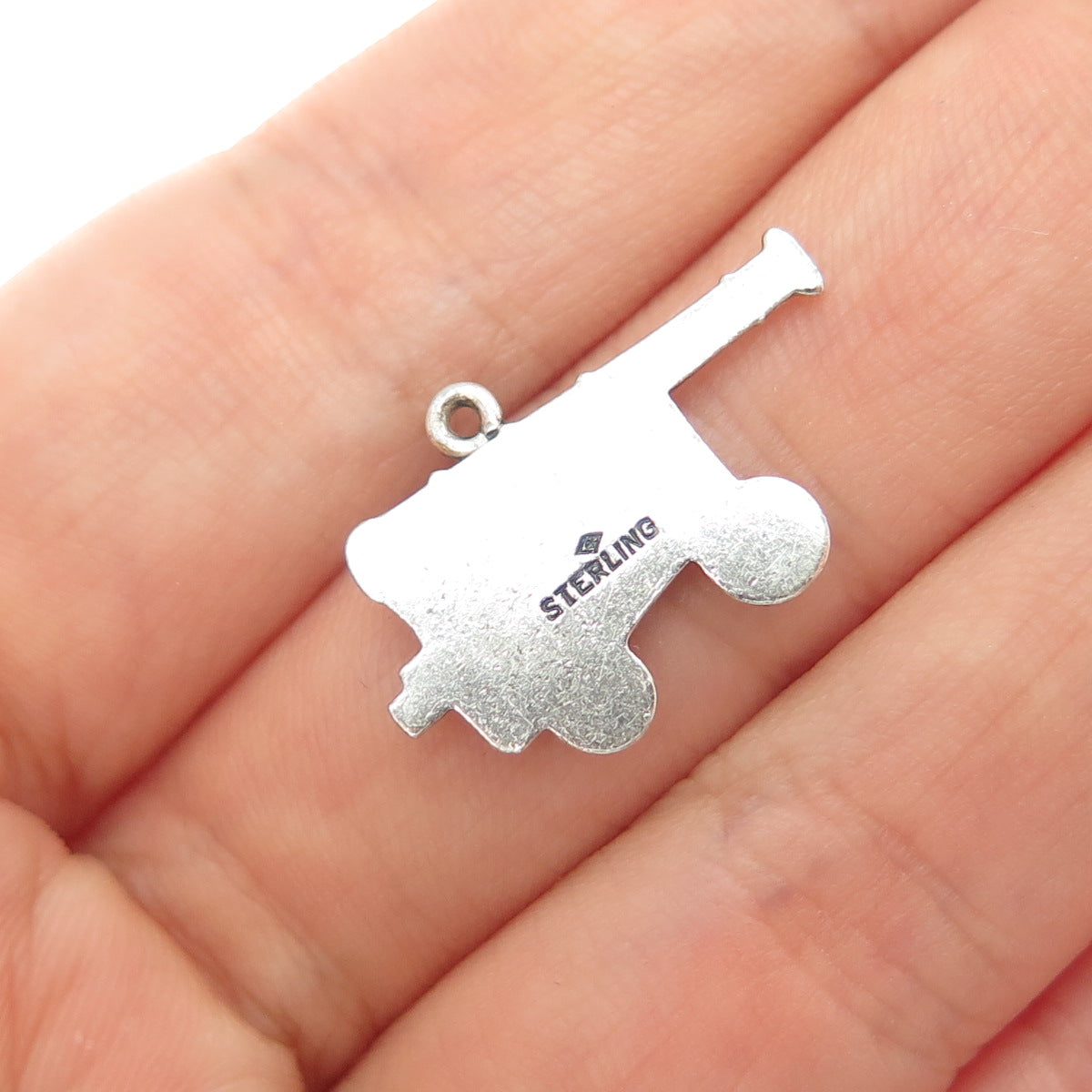 BATES & KLINKE 925 Sterling Silver Vintage Fort Ticonderoga Cannon Charm Pendant