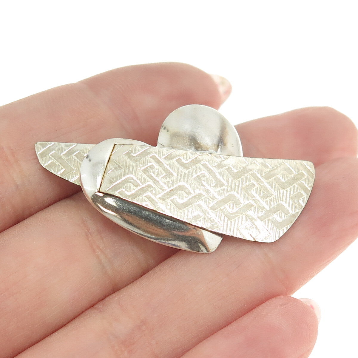 KOREY C. 925 Sterling Silver Vintage Heart Modernist Textured Pin Brooch