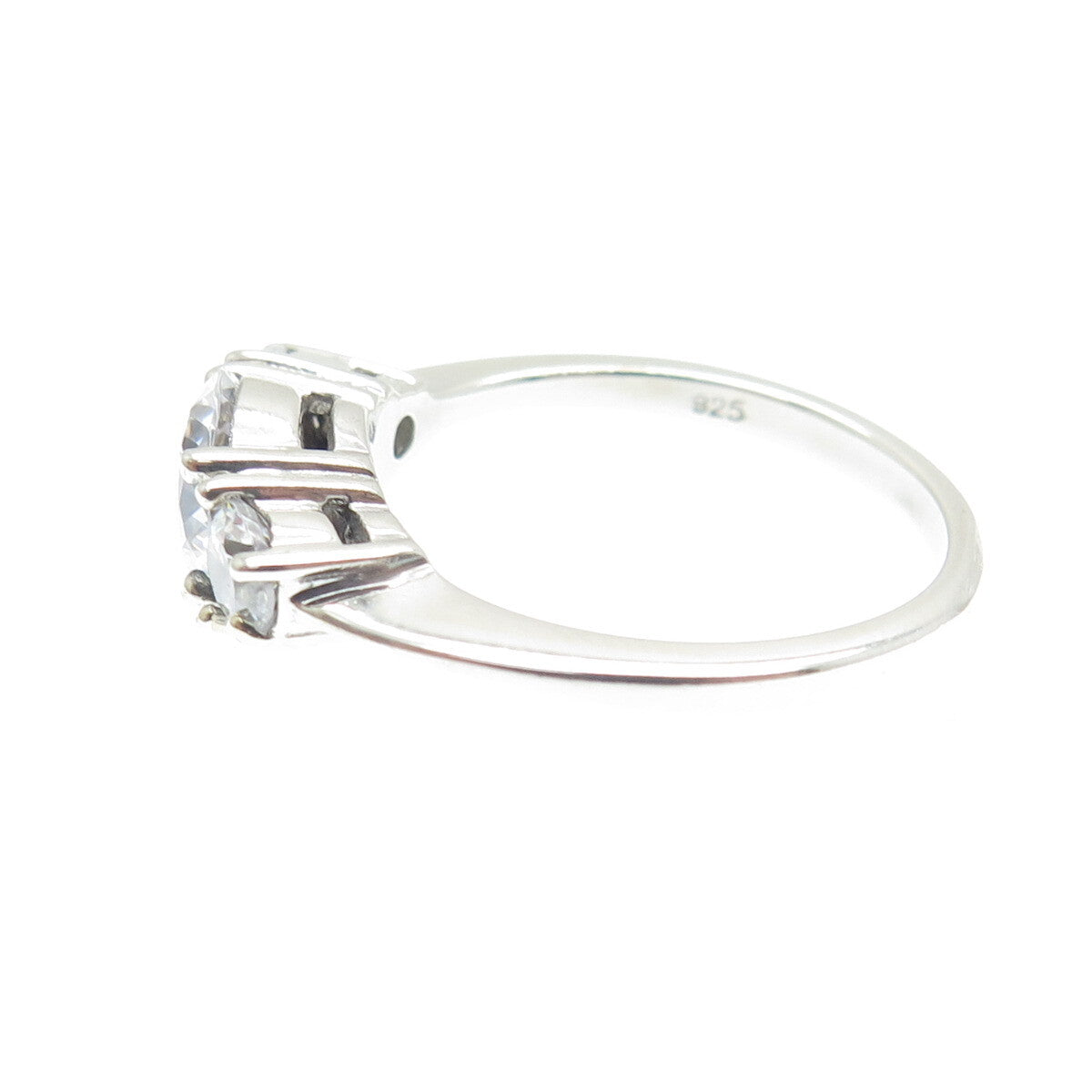 925 Sterling Silver Round-Cut Shaped C Z 3-Stone Ring Size 7