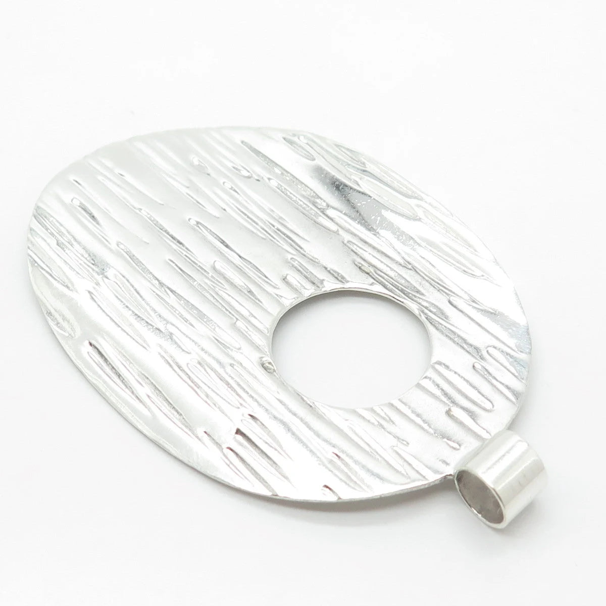 925 Sterling Silver Vintage Textured Cutout Oval Pendant