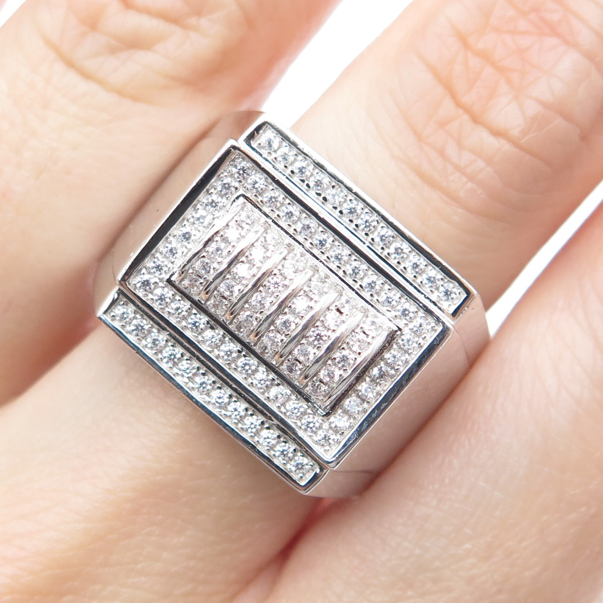 925 Sterling Silver Round-Cut Shaped C Z Sparkle Ring Size 10.25