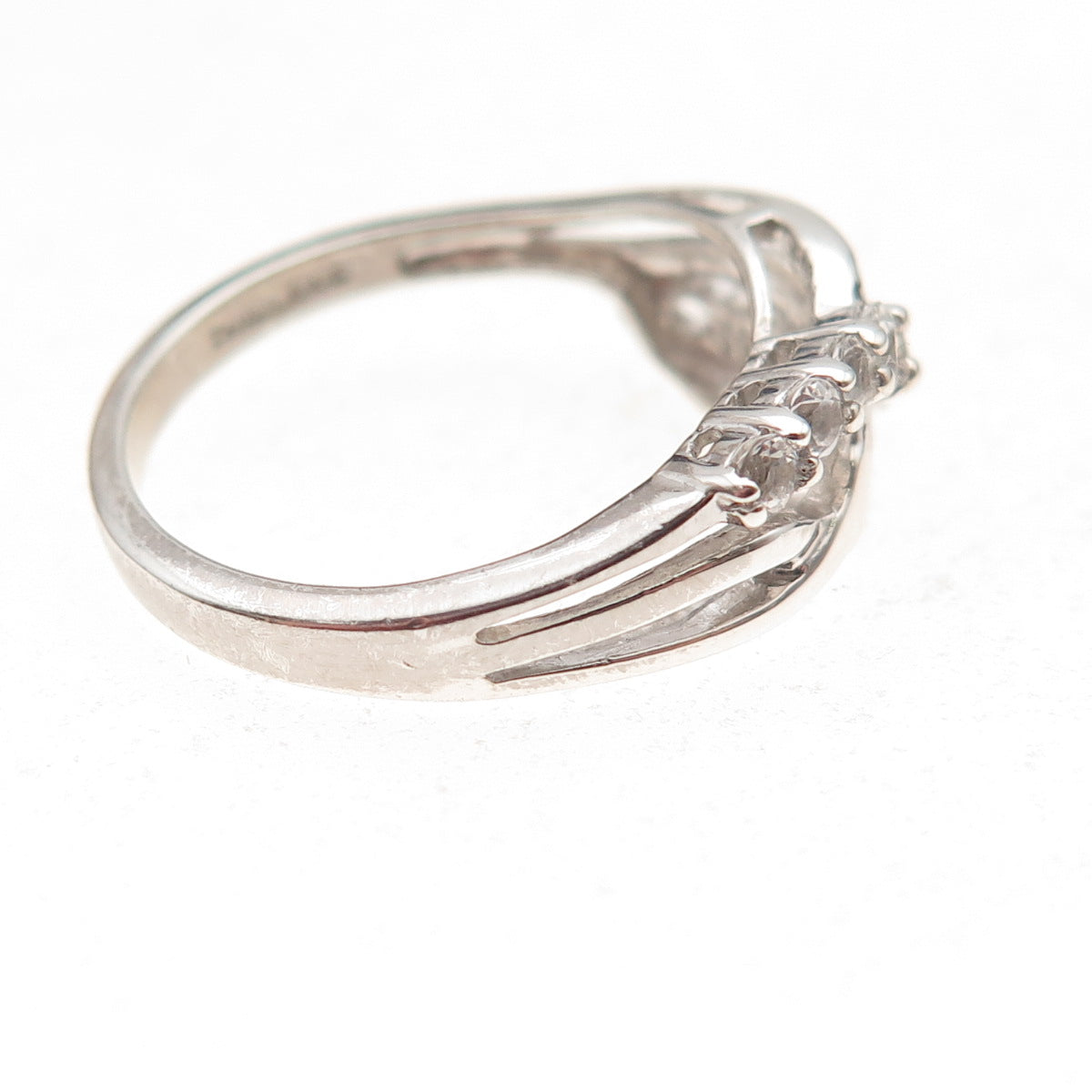 925 Sterling Silver Real Round-Cut Graduated White Topaz Crisscross Ring Size 7