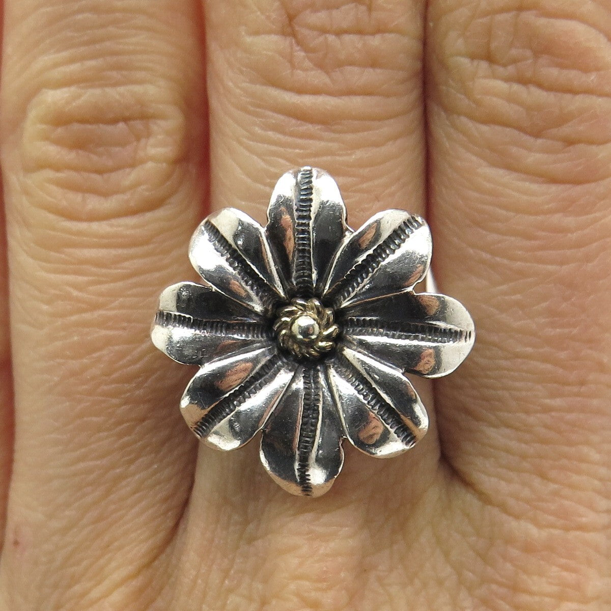 AE ART'S ELEGANCE 925 Sterling Silver 2-Tone Vintage Flower Ring Size 7.25