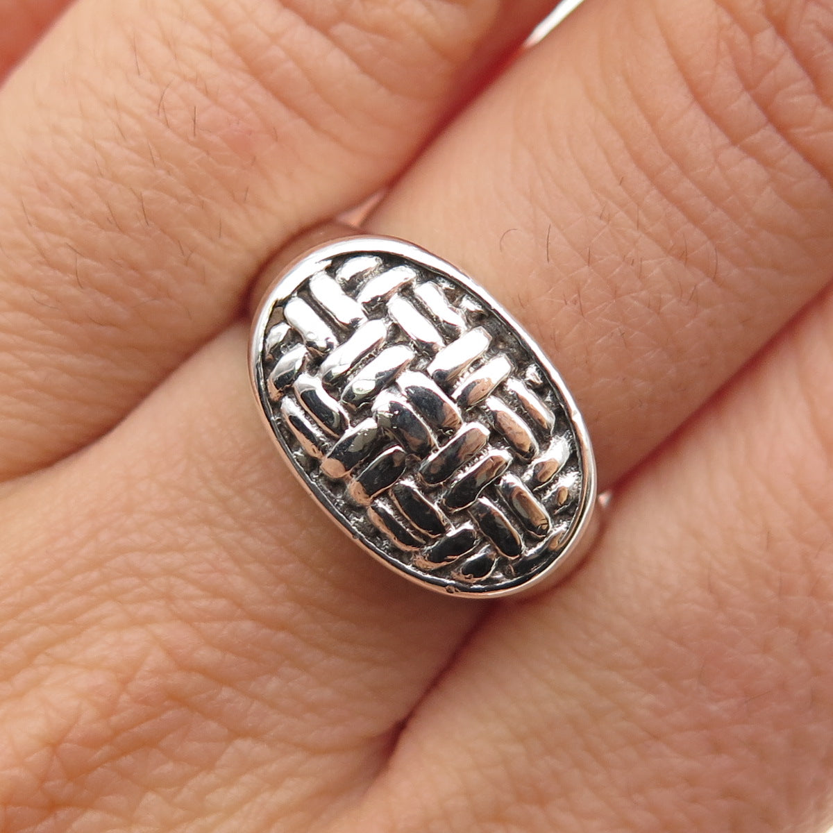 925 Sterling Silver Vintage Woven Oxidized Ring Size 7.25