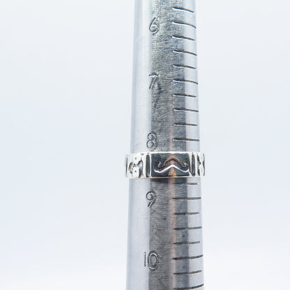 925 Sterling Silver Vintage Tribal Band Ring Size 8.25