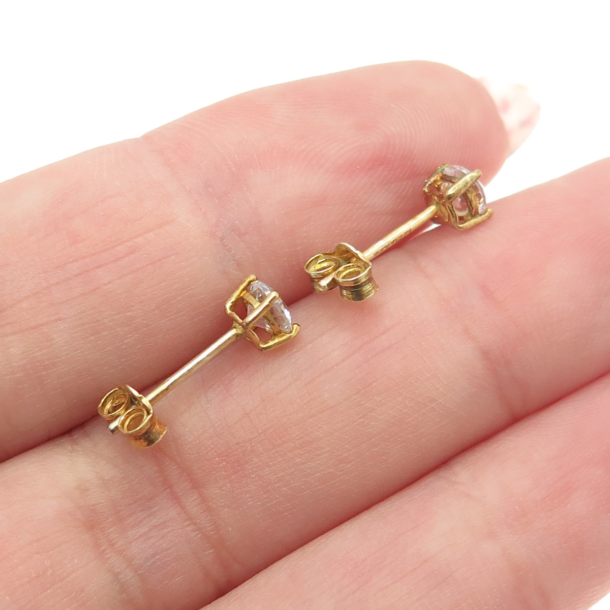 925 Sterling Silver Gold Plated Round-Cut C Z Stud Earrings