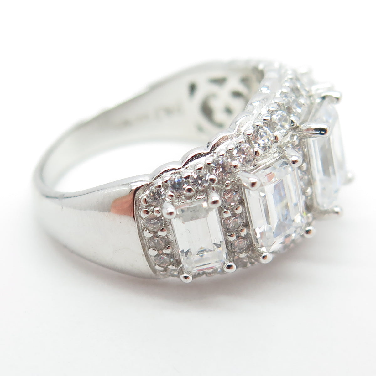 925 Sterling Silver Emerald & Round-Cut C Z Engagement Ring Size 7