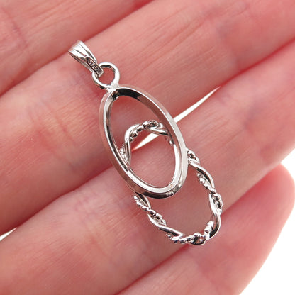 925 Sterling Silver Vintage Interlocked Twisted Link Charm Pendant