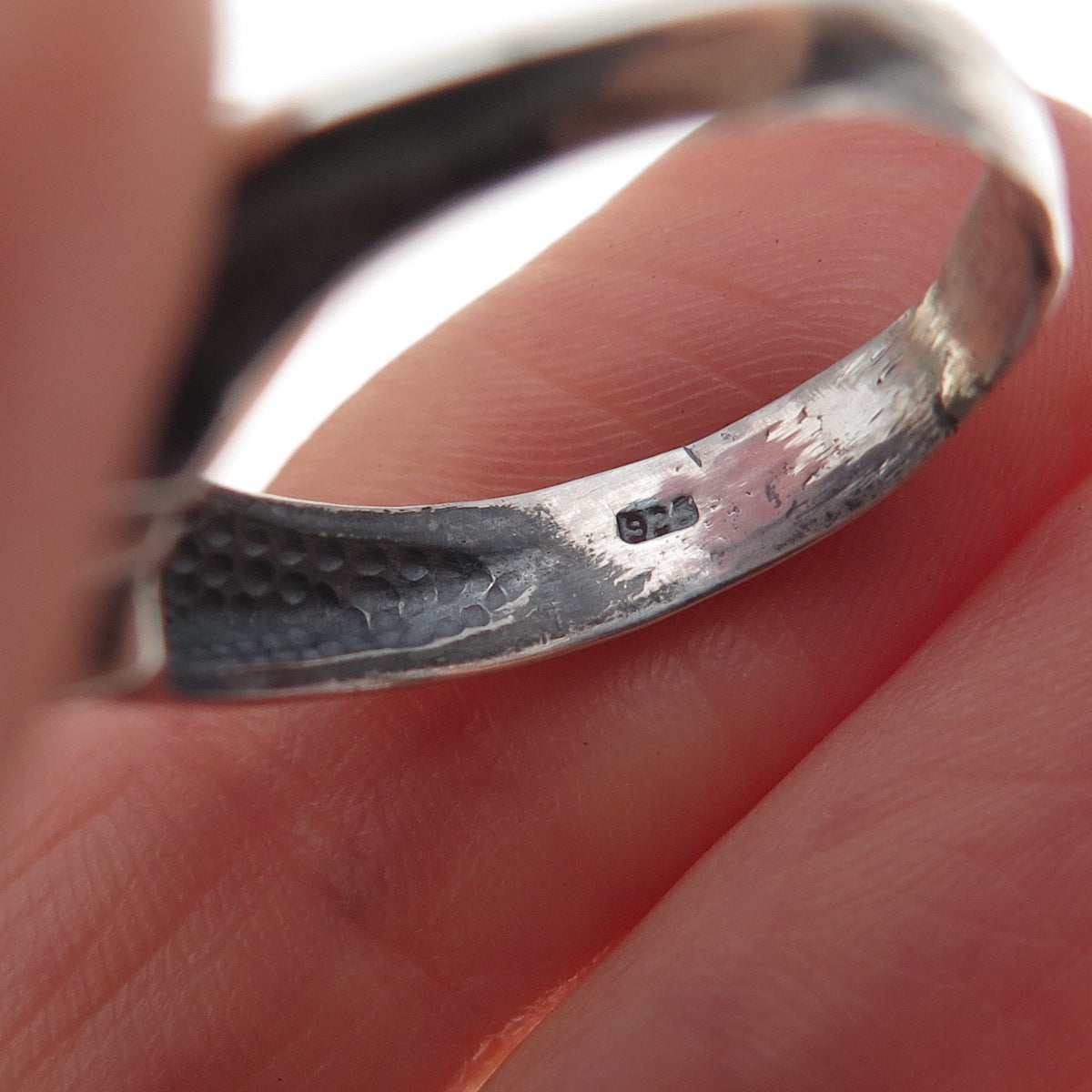 925 Sterling Silver Vintage Real Amethyst Modernist Oxidized Ring Size 7.75