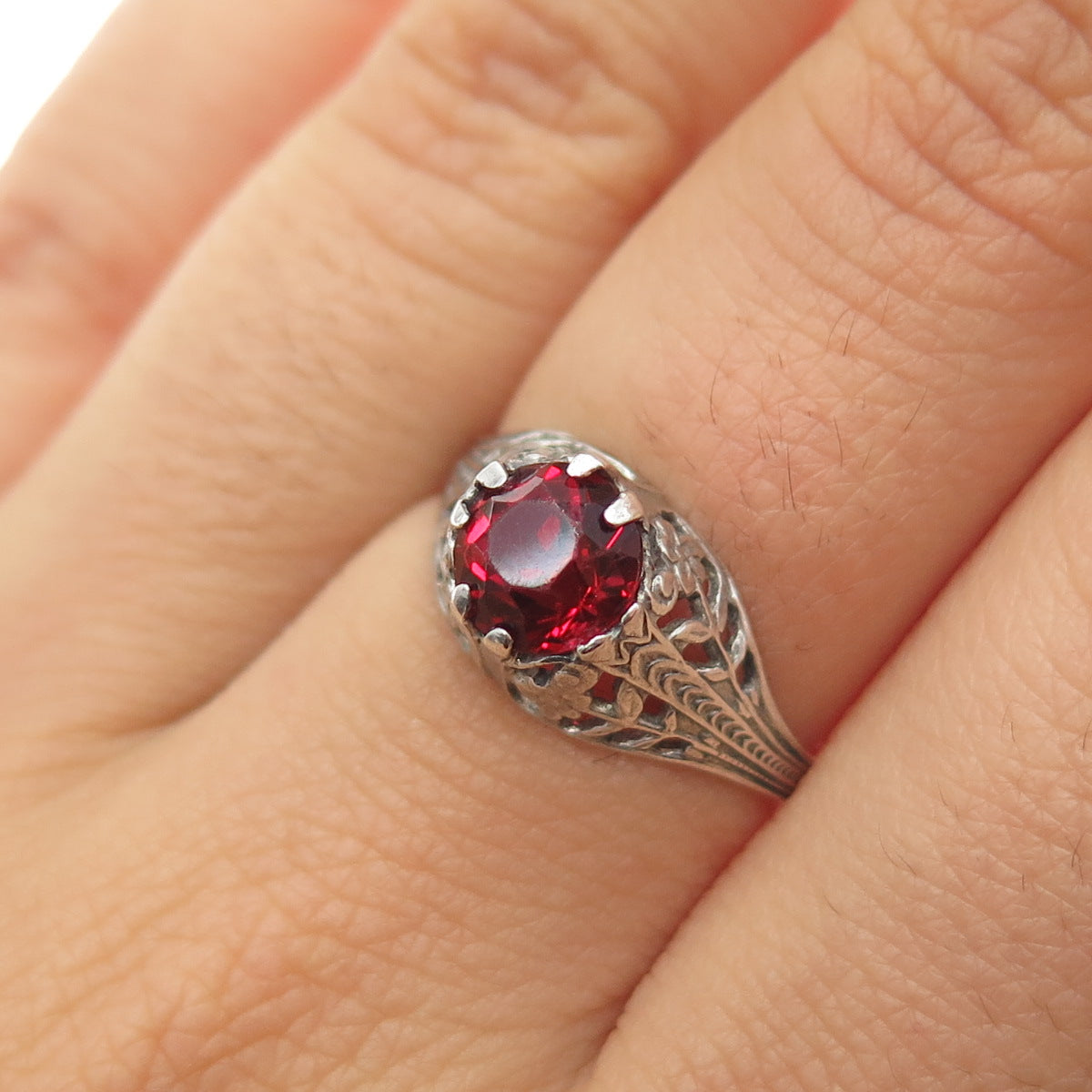 925 Sterling Silver Antique Art Deco Red Rhinestone Oxidized Ring Size 6.75