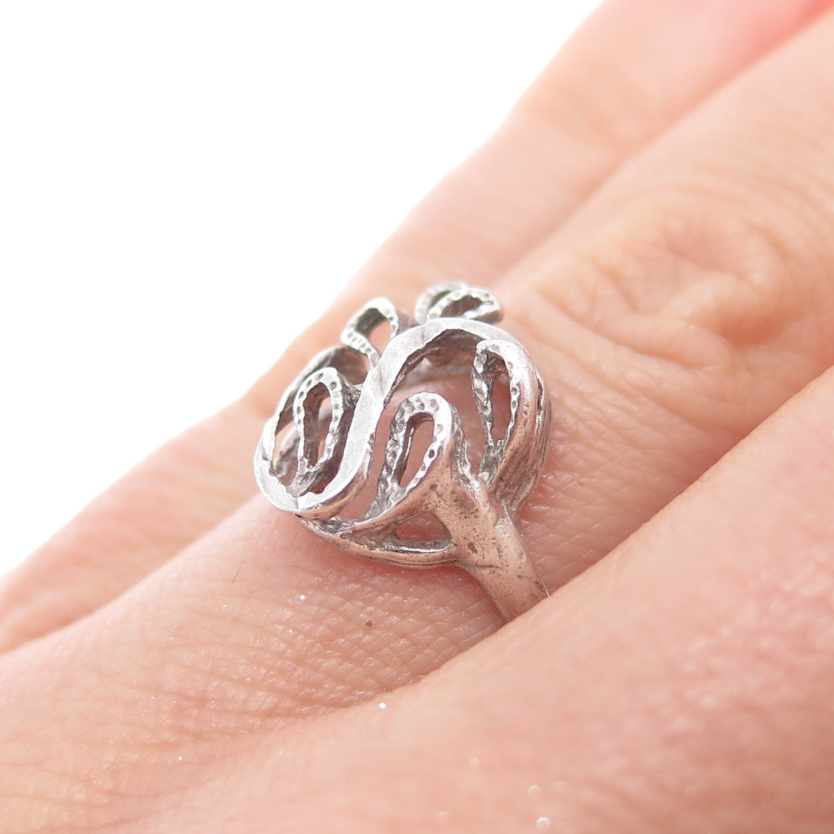 925 Sterling Silver Vintage Swirl Oxidized Ring Size 7