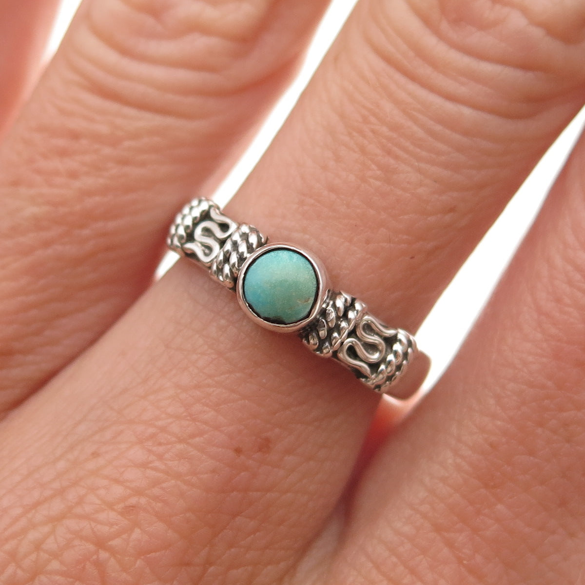 925 Sterling Silver Vintage Real Turquoise Oxidized Ring Size 7.5