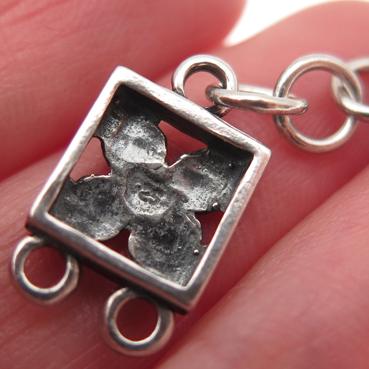 Tres Jolie 925 Sterling Silver Vintage Hook Lock Clasp Necklace Floral Ends