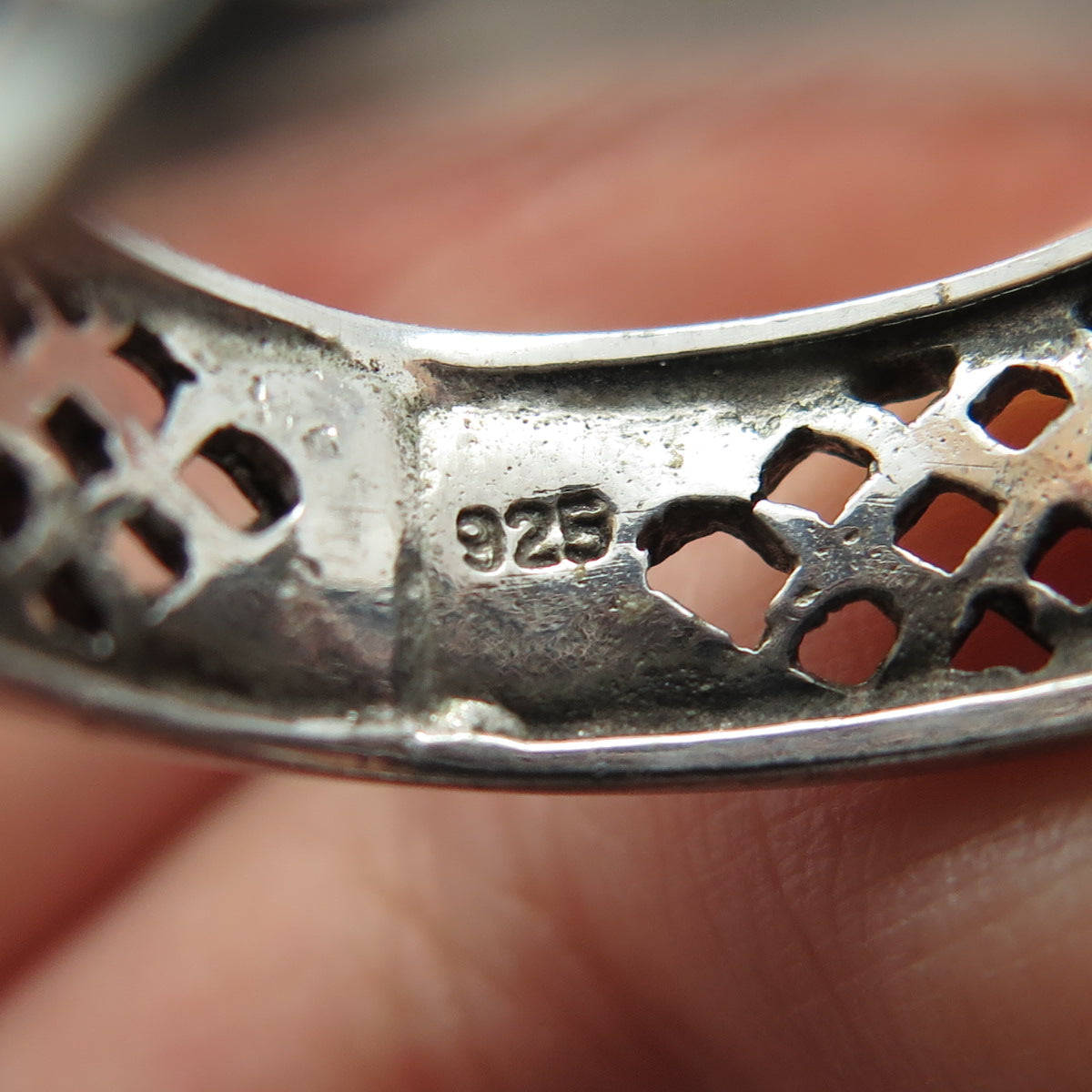 925 Sterling Silver Vintage Grid / Cage Band Ring Size 8.75