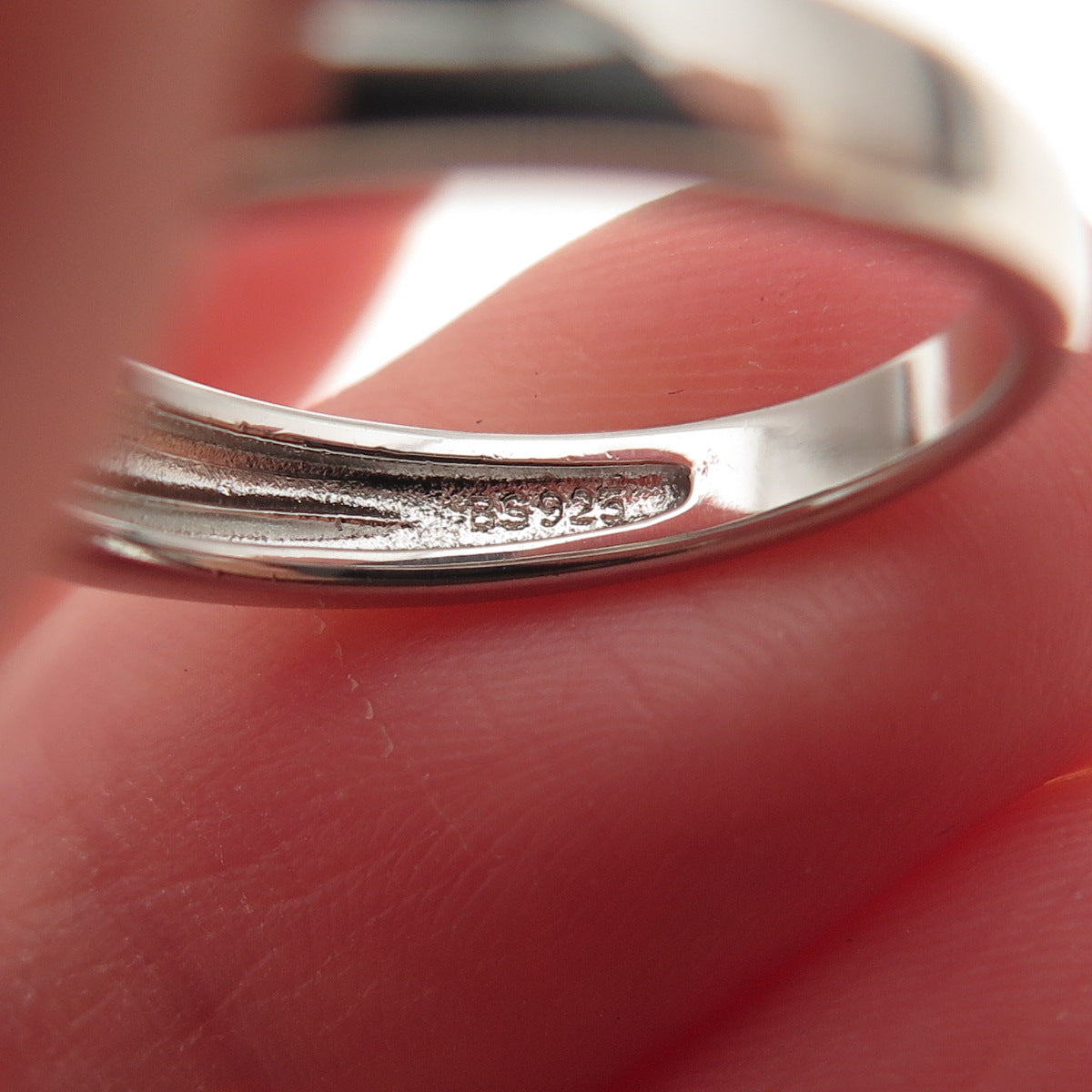 925 Sterling Silver Round-Cut C Z Band Ring Size 6