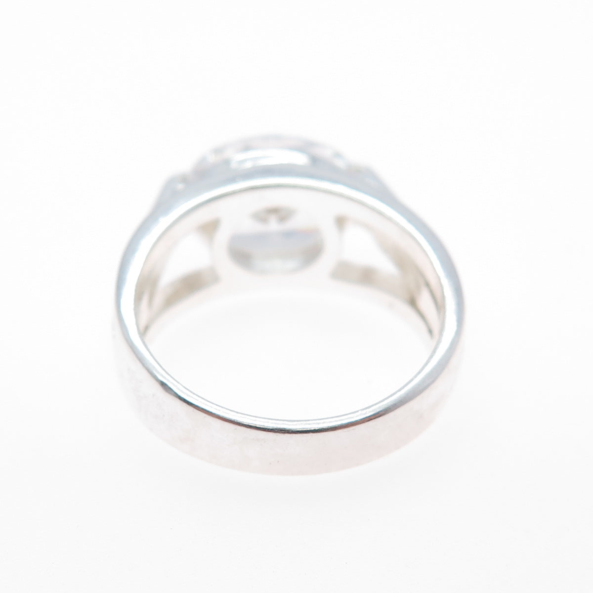 925 Sterling Silver Oval-Cut C Z Engagement Ring Size 7.25