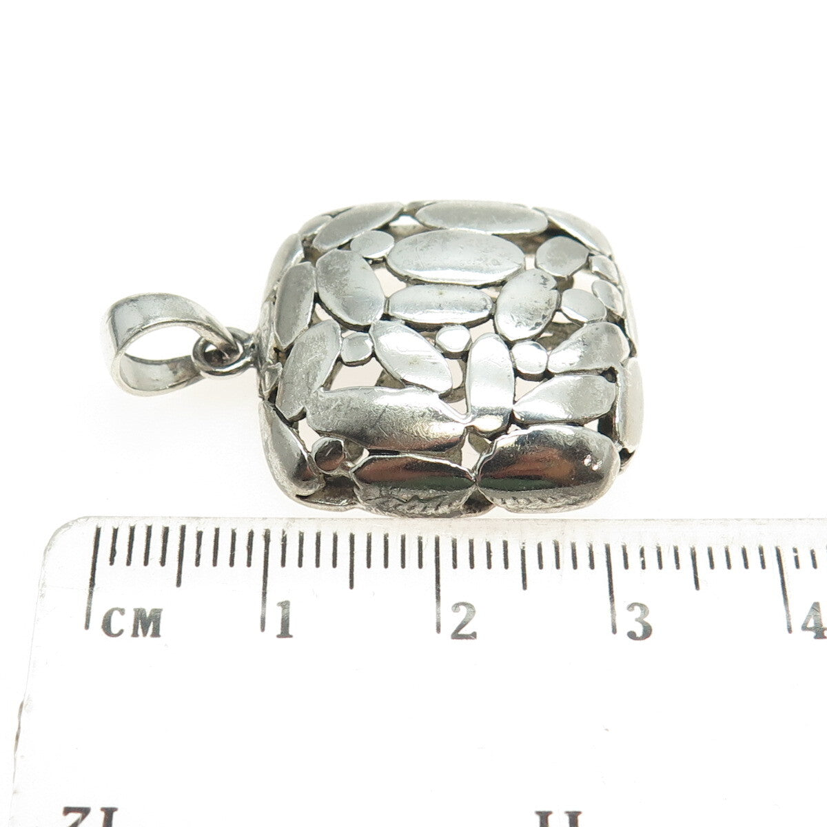 925 Sterling Silver Vintage Pebble Pendant