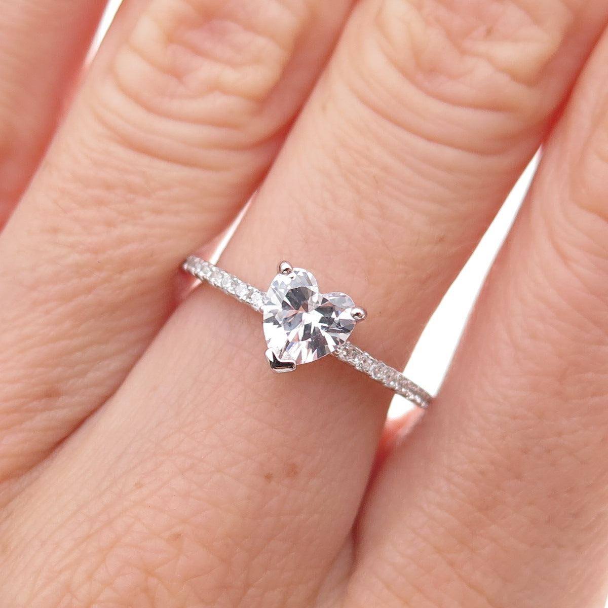 925 Sterling Silver Heart & Round-Cut C Z Ring Size 6