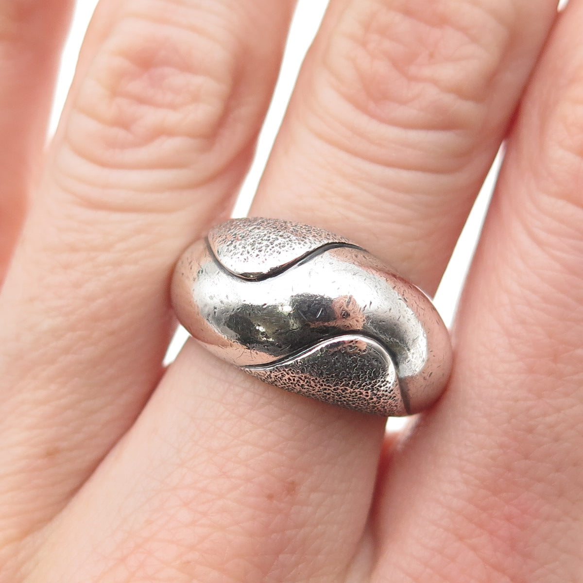 925 Sterling Silver Vintage S&G Modernist Wavy Dome Oxidized Ring Size 6.25