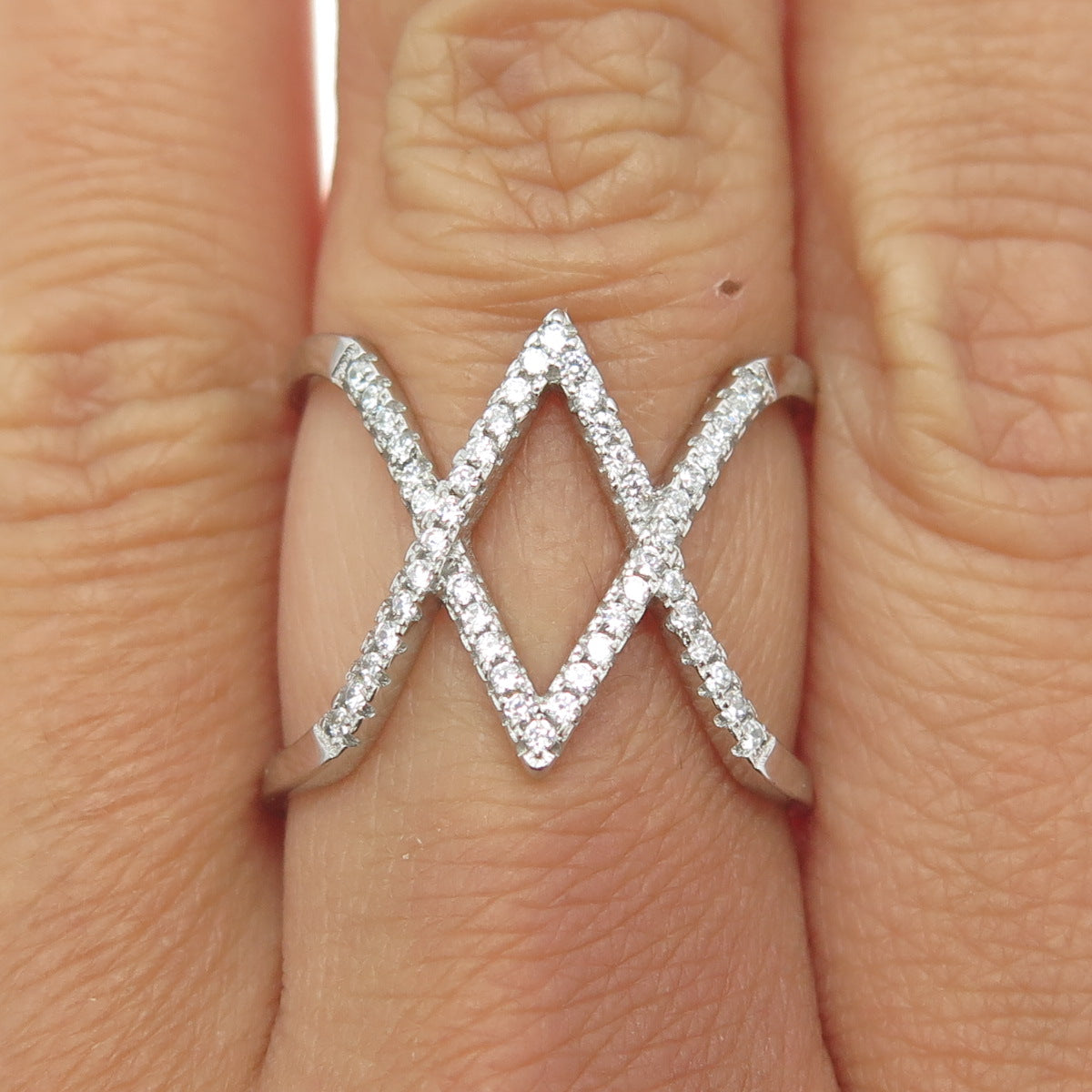 925 Sterling Silver Round-Cut C Z "XX" Ring Size 8