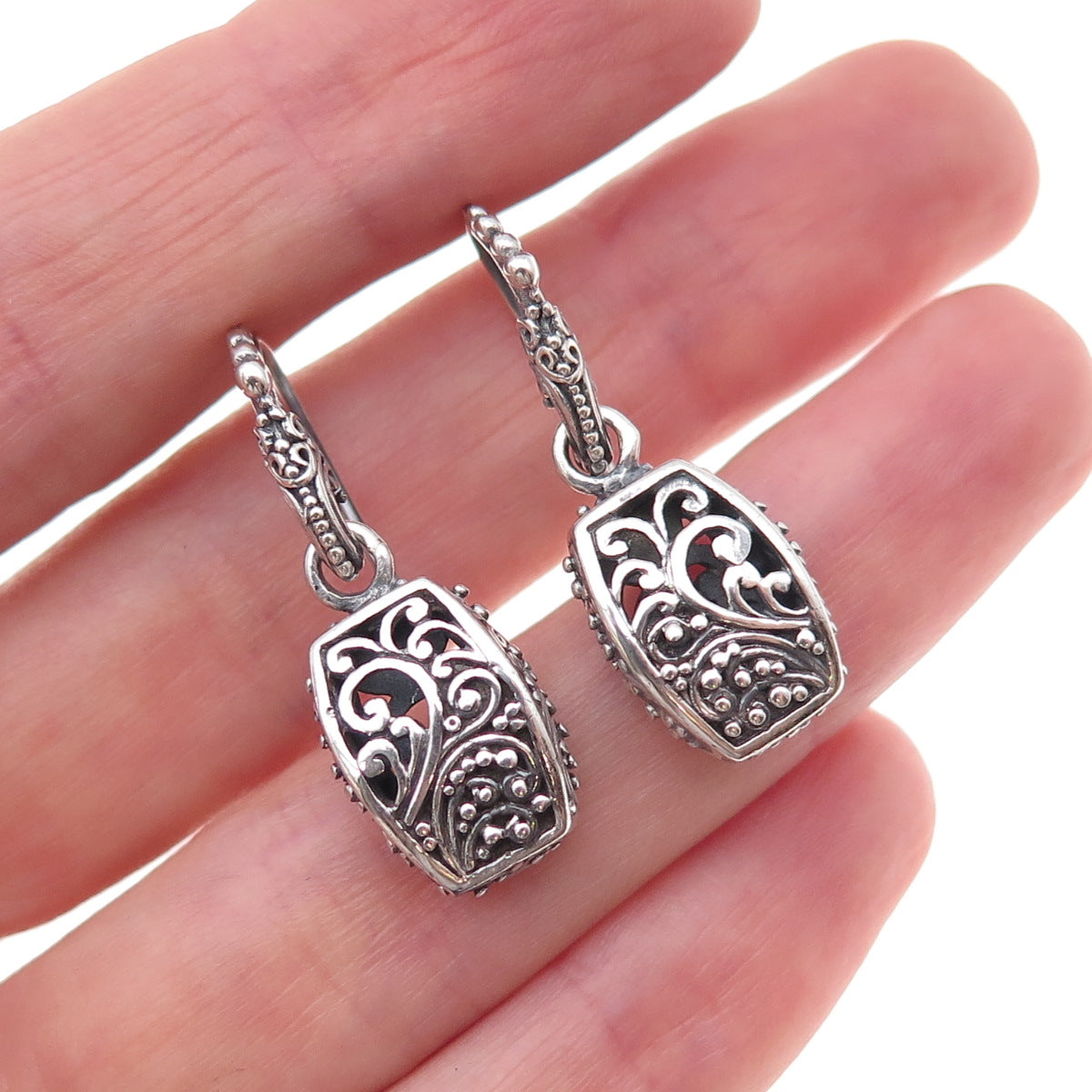 Sarda 925 Sterling Silver Vintage Floral Scroll Oxidized Dangle Earrings