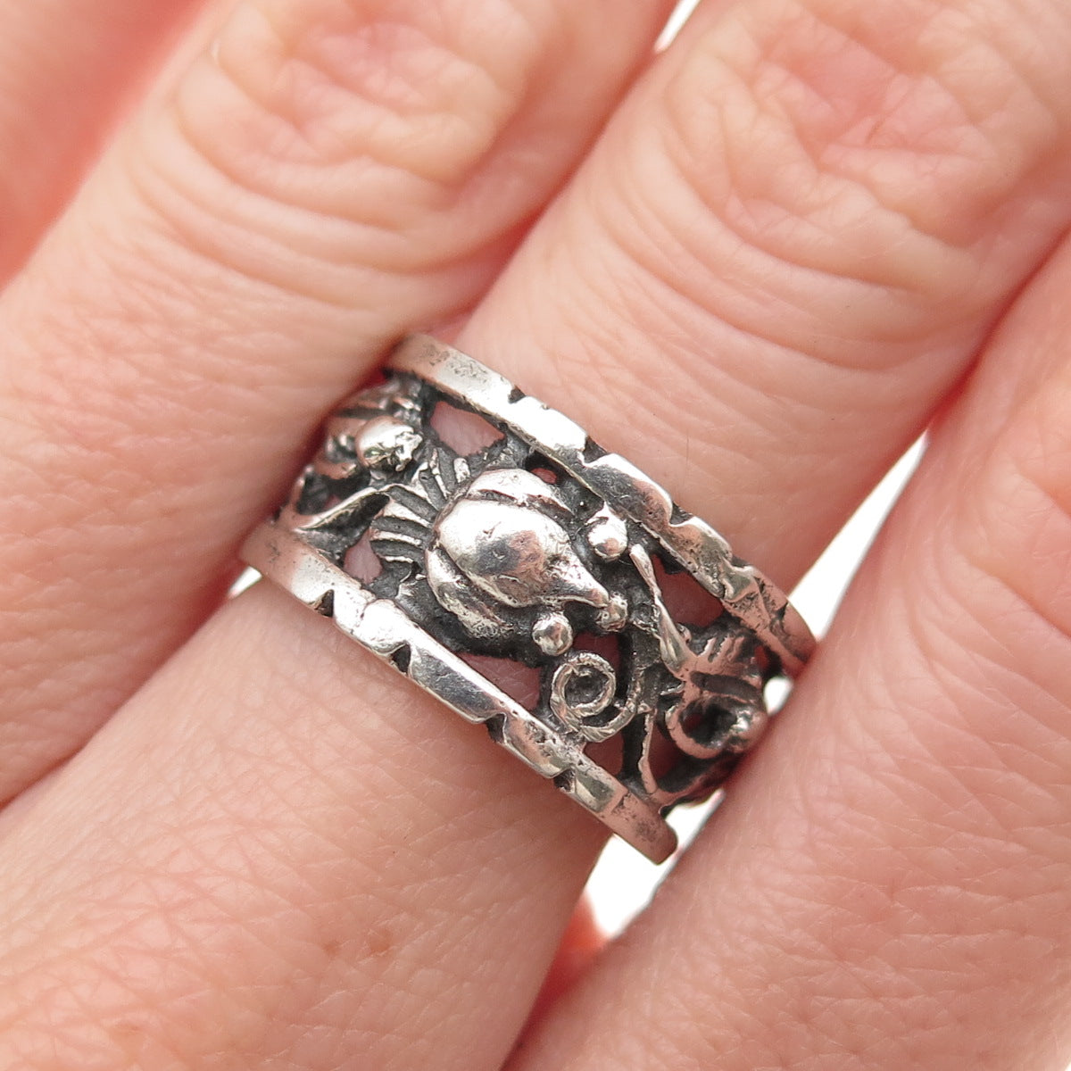 925 Sterling Silver Antique Art Deco Floral Oxidized Band Ring Size 7.25