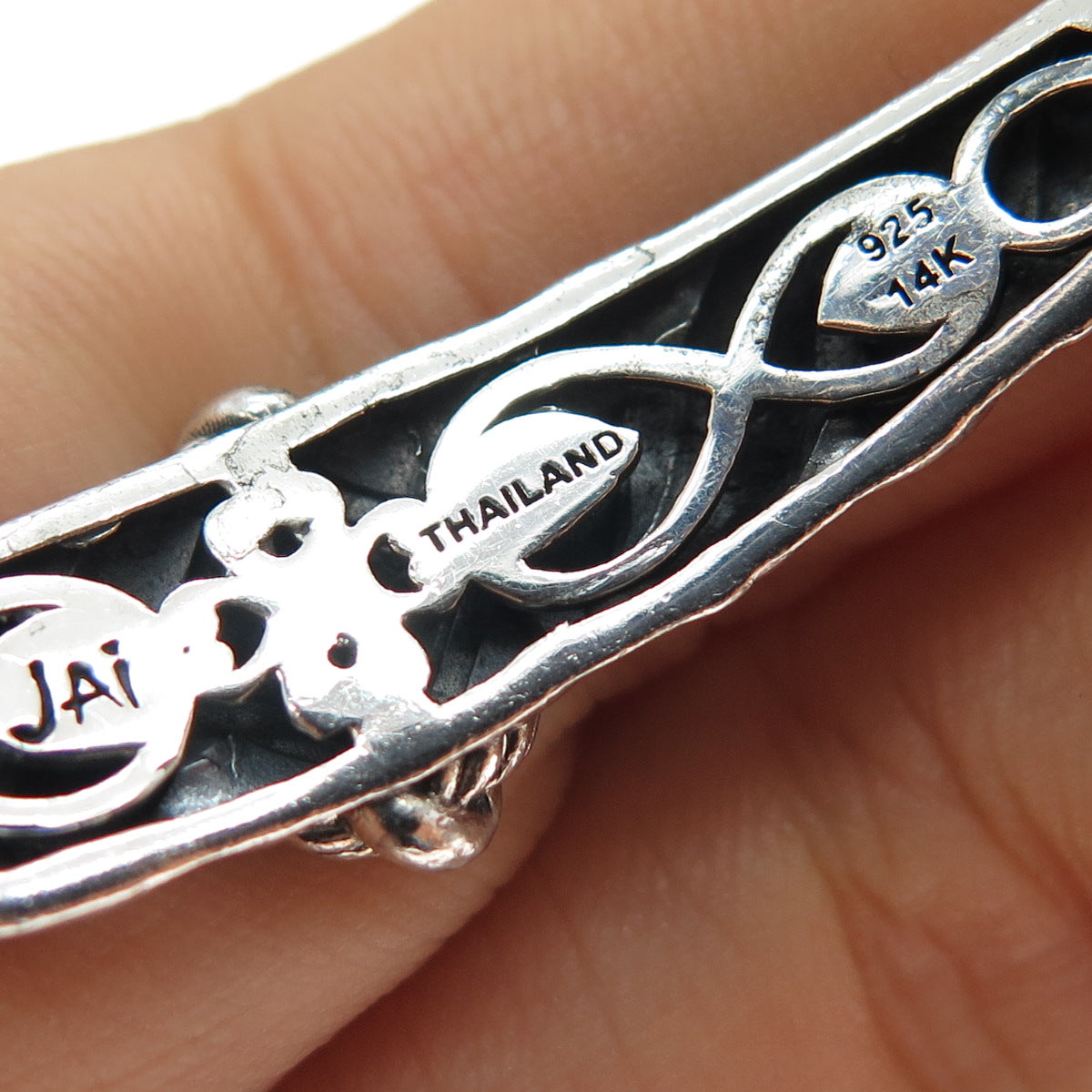 JAI by John Hardy 14K Gold 925 Sterling Silver Bangle Bracelet 8"