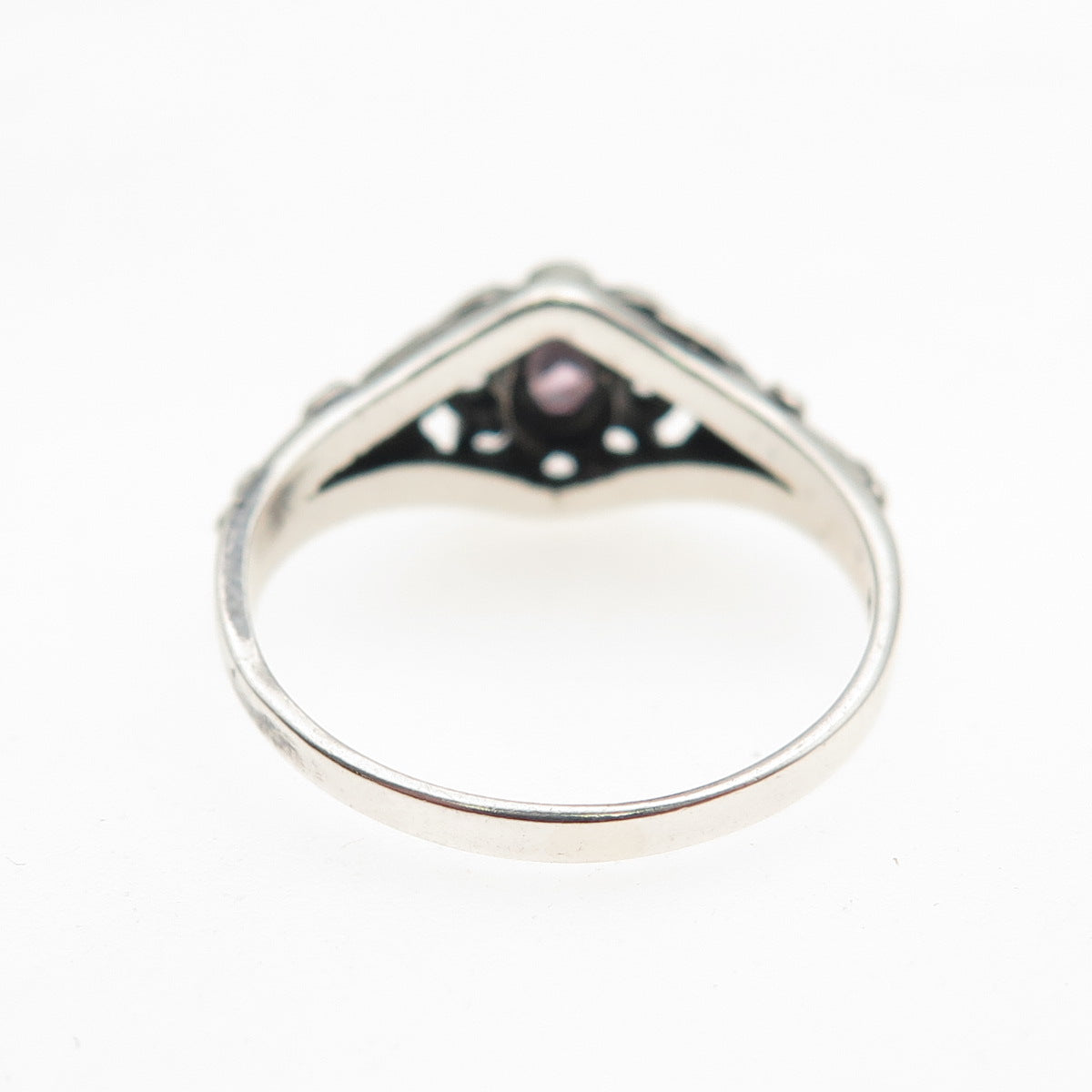 925 Sterling Silver Vintage Oval-Cut Lavender C Z Flower Oxidized Ring Size 6