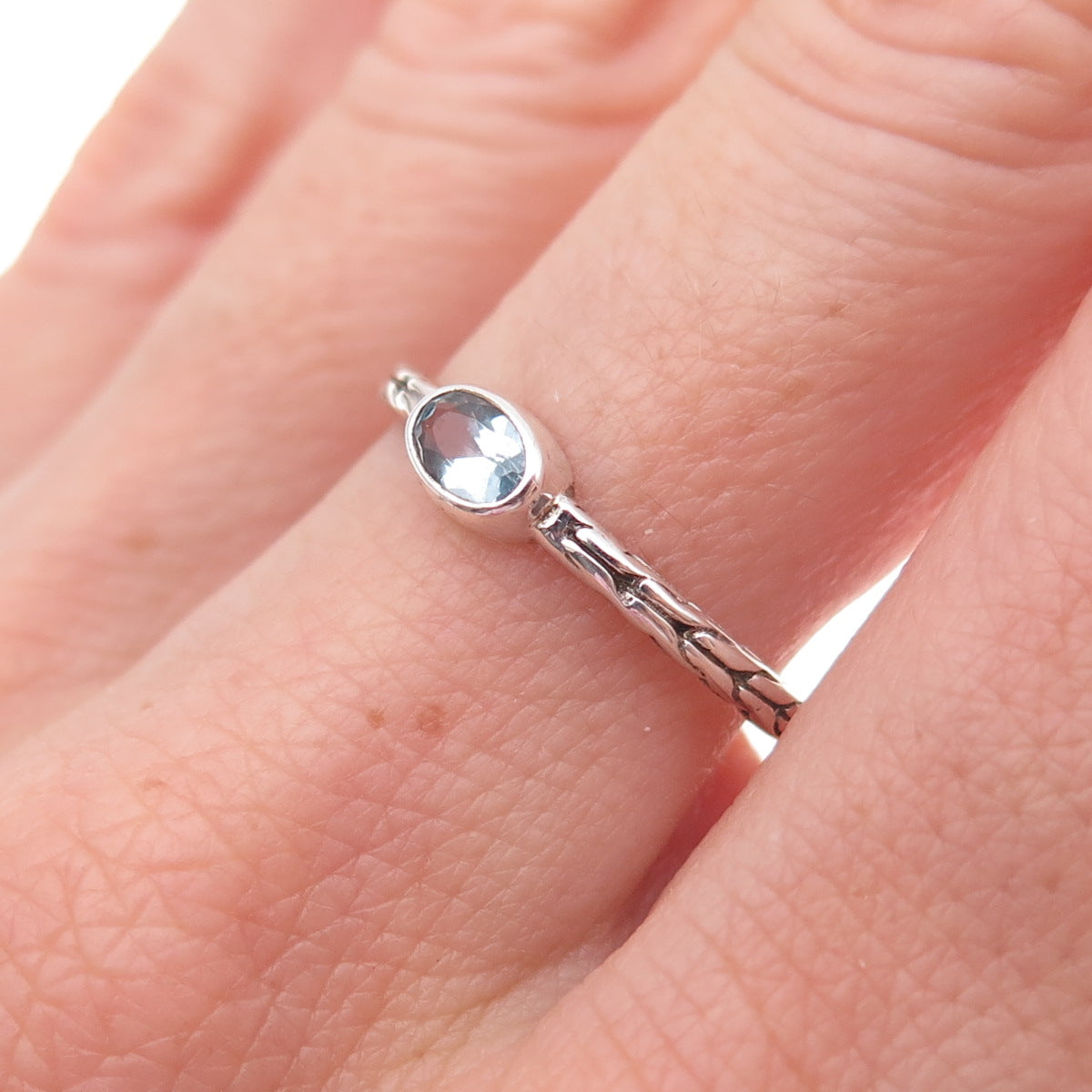 Annika Witt 925 Sterling Silver Vintage Real Blue Topaz Oxidized Ring Size 8