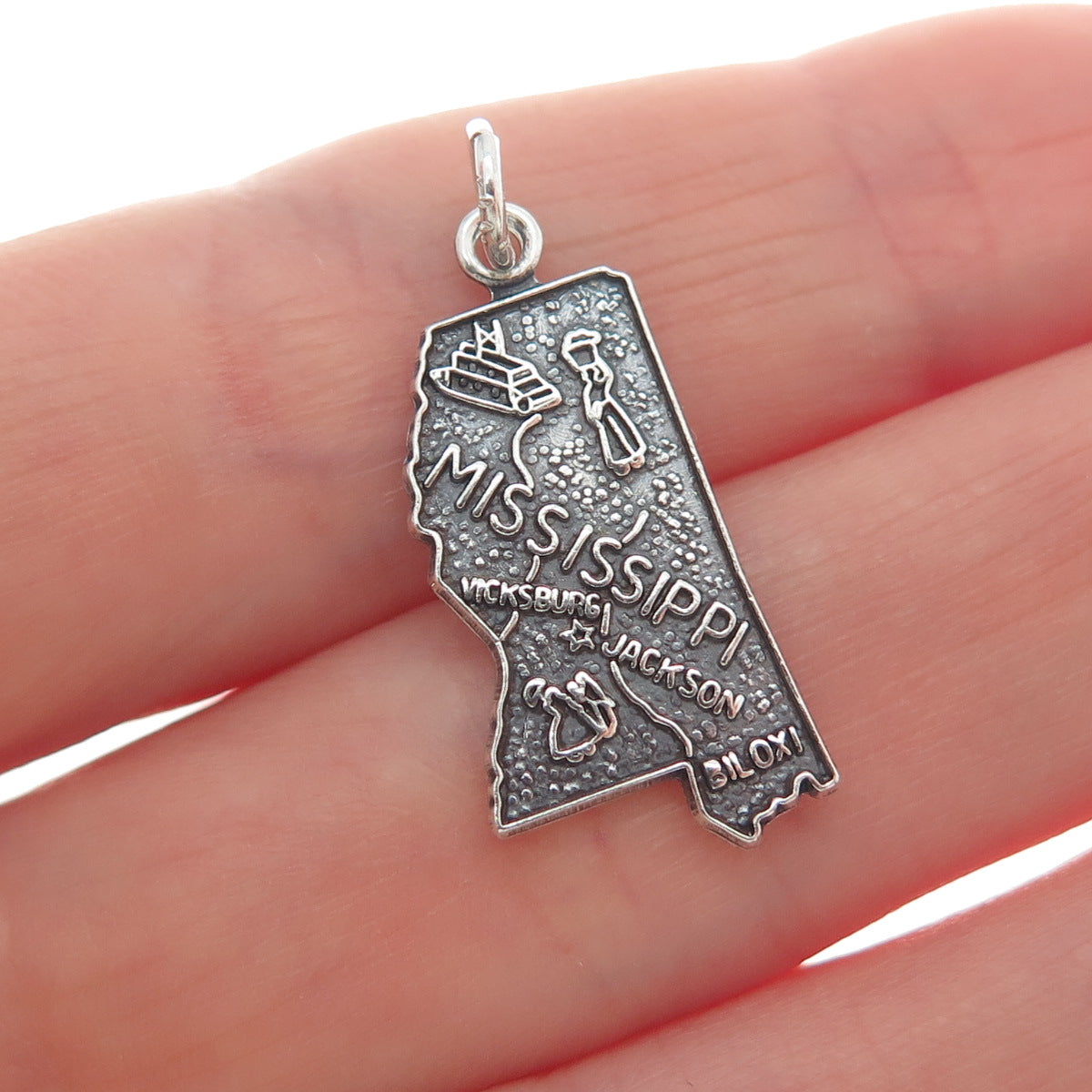 FRENCH & FRANKLIN 925 Sterling Silver Vintage Mississippi Oxidized Mini Pendant