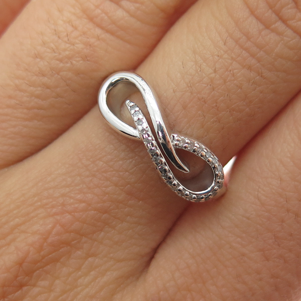 925 Sterling Silver Real Round-Cut Diamond Infinity Ring Size 8