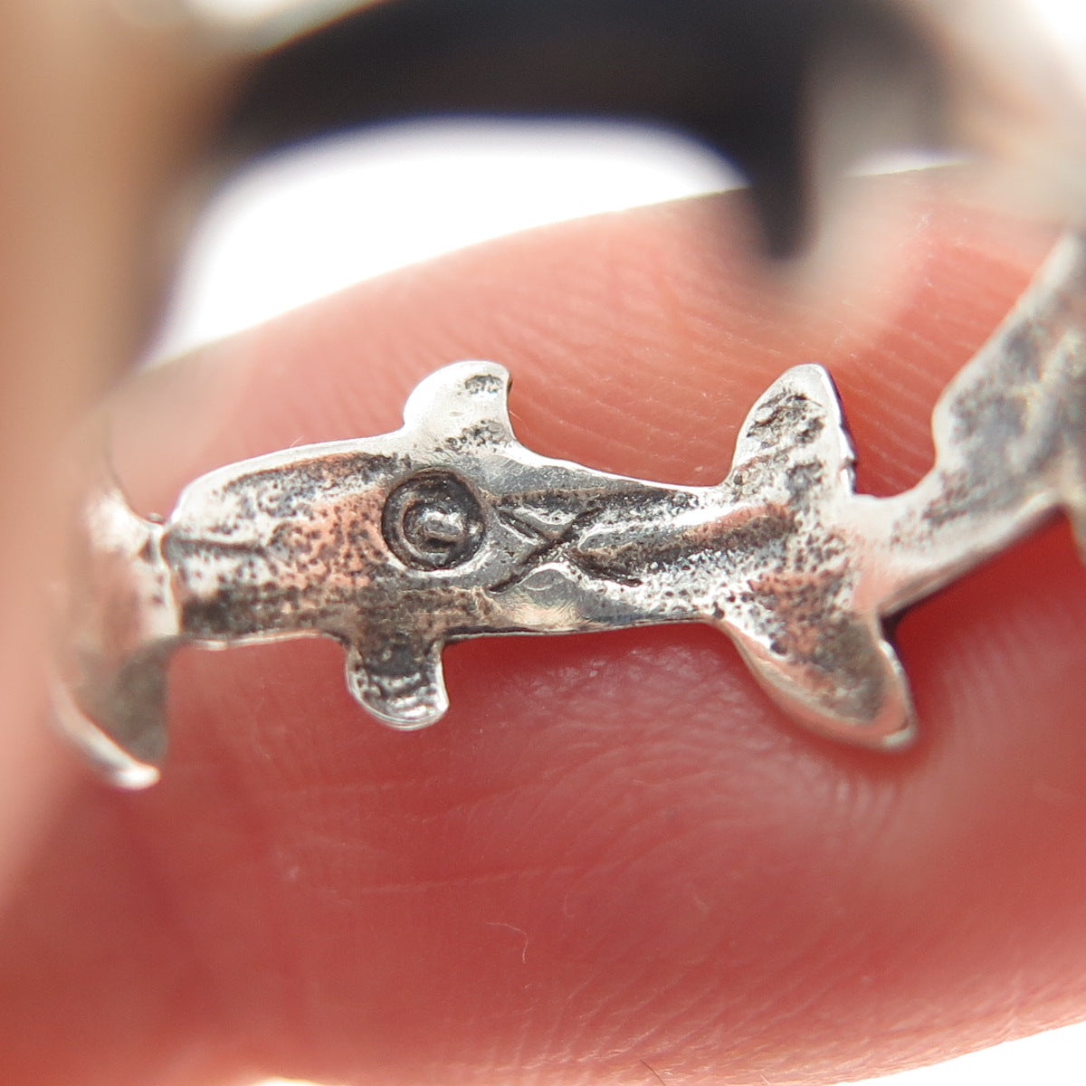 925 Sterling Silver Vintage Dolphin Oxidized All Around Band Ring Size 6.25