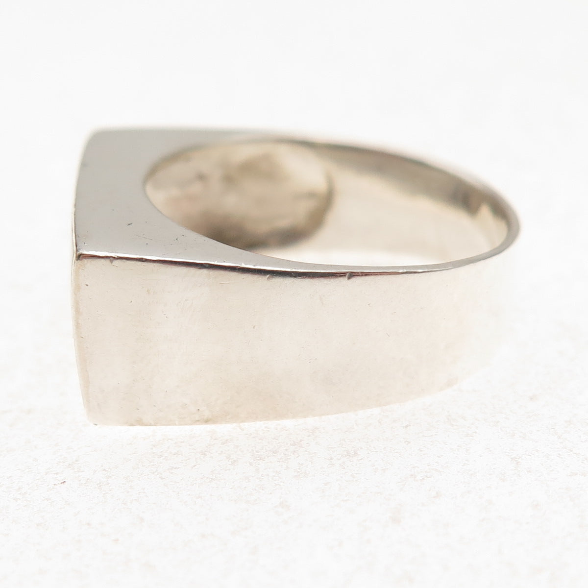 925 Sterling Silver Vintage Real MOP Modernist Ring Size 10.25
