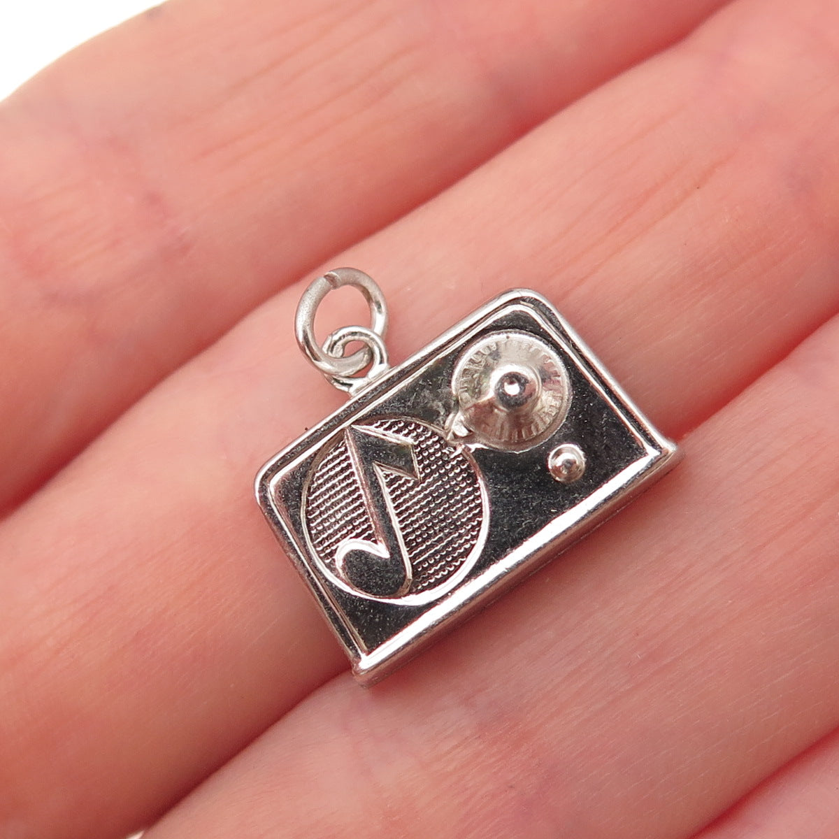 925 Sterling Silver Vintage Retro Radio Charm Pendant