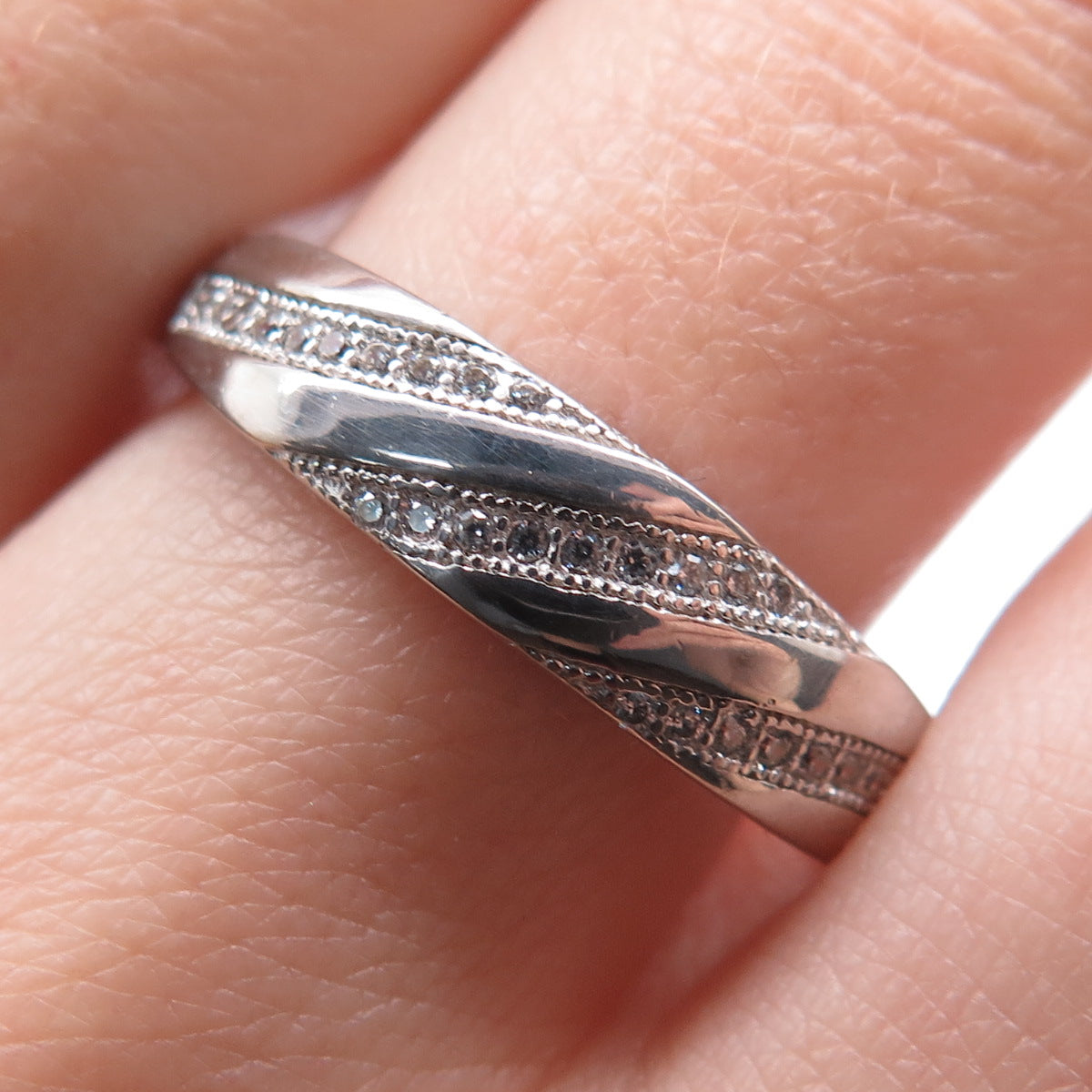 925 Sterling Silver Round-Cut C Z Ring Size 10.75