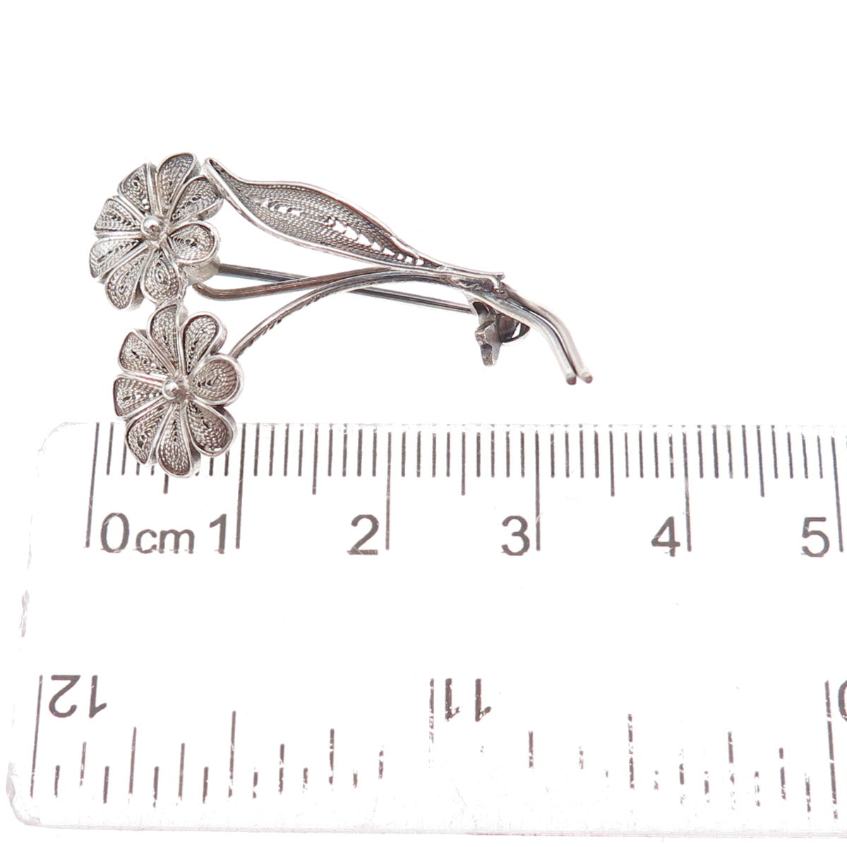 800 Silver Antique Art Deco Daisy Flower Filigree Oxidized Pin Brooch